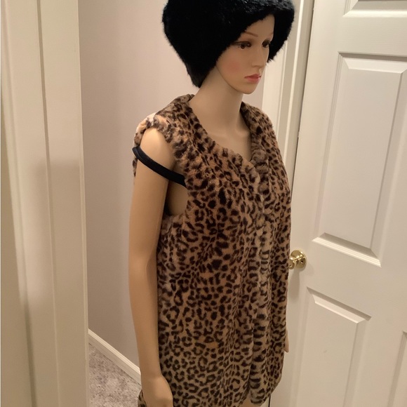 INC Leopard Print Faux Fur Vest Size S/M - Picture 7 of 16
